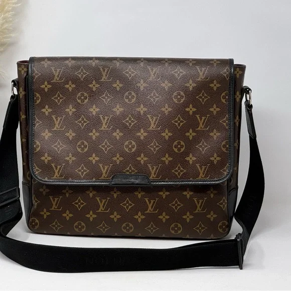 đź’ŻAuthentic LOUIS VUITTON Monogram Macassar Bass GM Messenger Bag - Picture 1 of 11